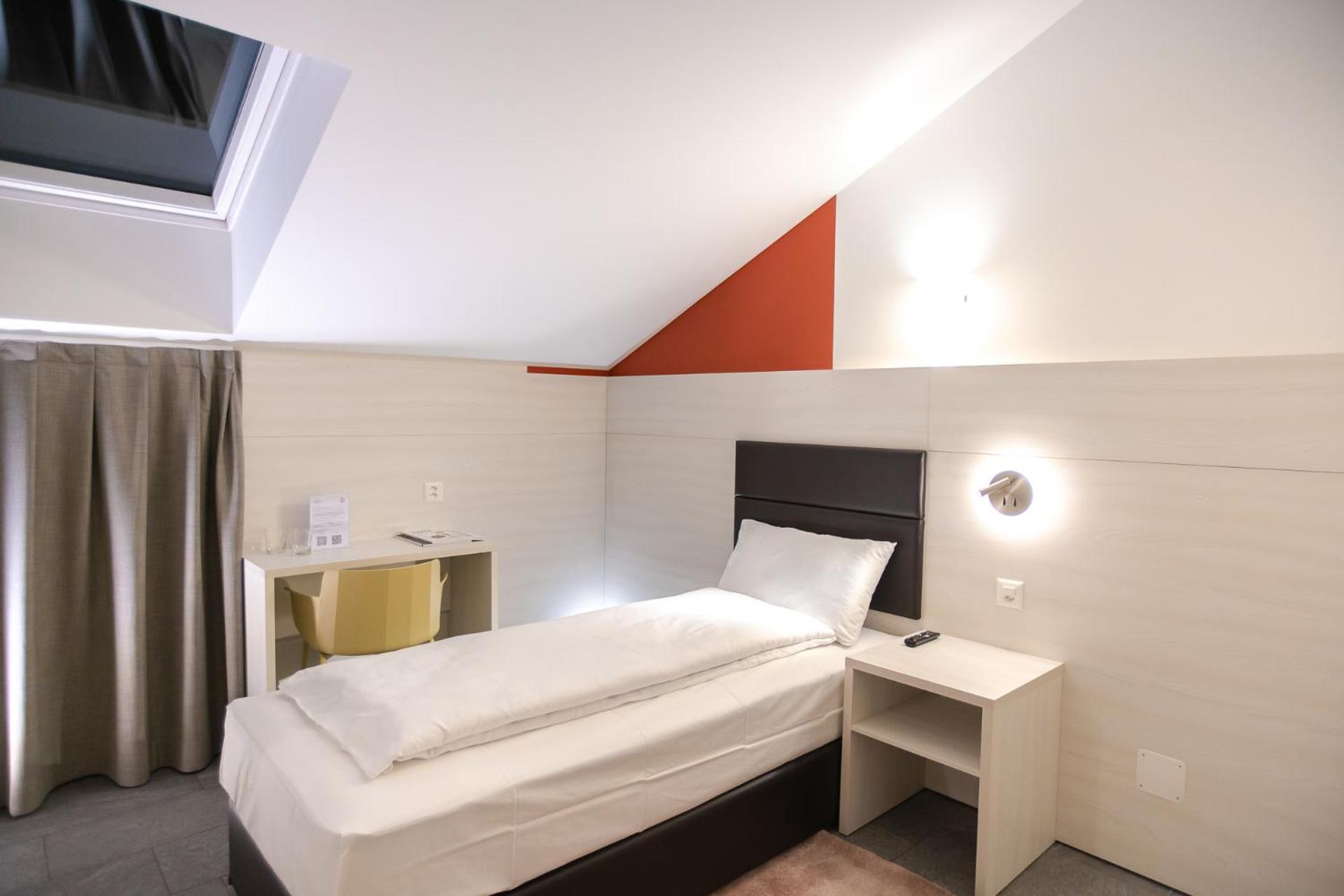 Miralago Locarno Easy Rooms Muralto Habitación foto